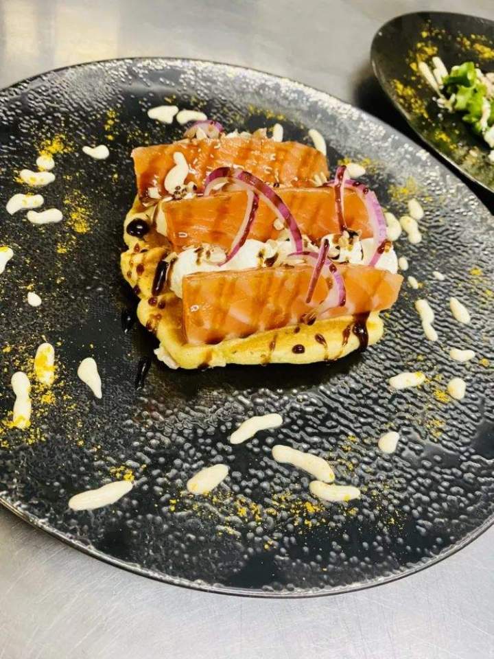 Dressage plat bistronomique Sayat