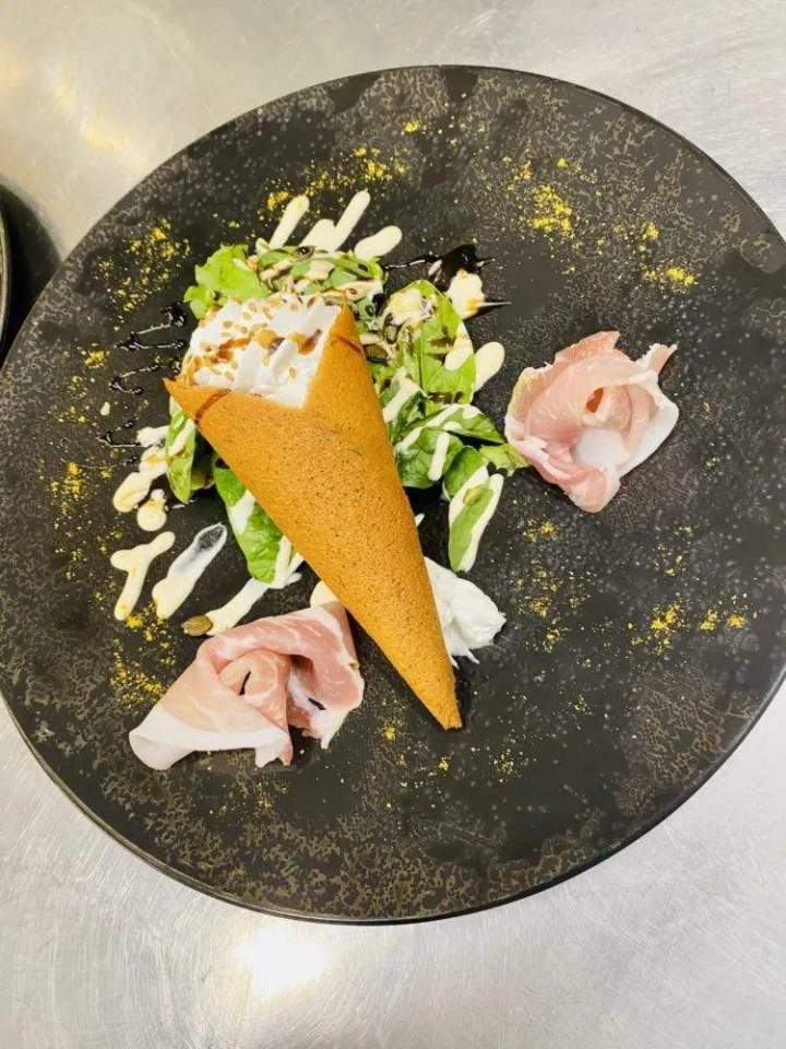 Entrée créative Sayat