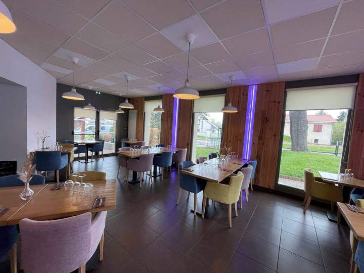 Restaurant avec cadre chaleureux à Sayat